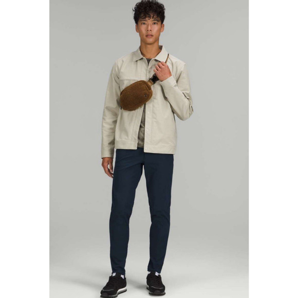 Lululemon Everywhere Belt Bag Fleece Sherpa Burnt Caramel 2L Travel Outdoor - Picture 13 of 13